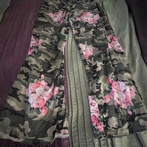 Floral Camouflage Women's Skirt - Women’s XL